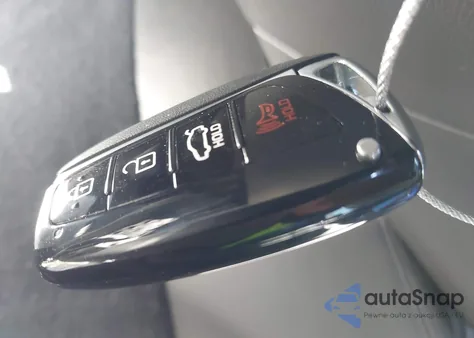 2015 Hyundai Genesis 3.8 z USA, uszkodzony, nr VIN KMHGN4JE1FU099927